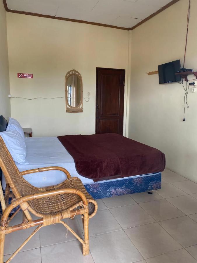 Ron'S Guest House Berastagi Backpacker Rooms Extérieur photo