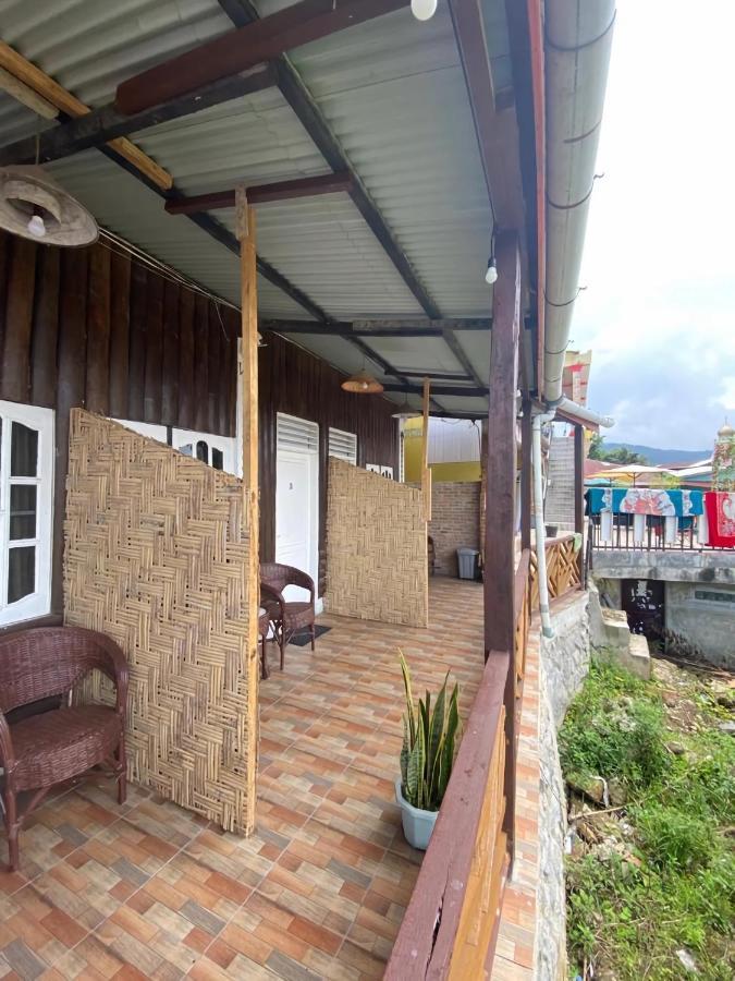 Ron'S Guest House Berastagi Backpacker Rooms Extérieur photo